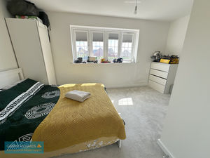 Bedroom- click for photo gallery